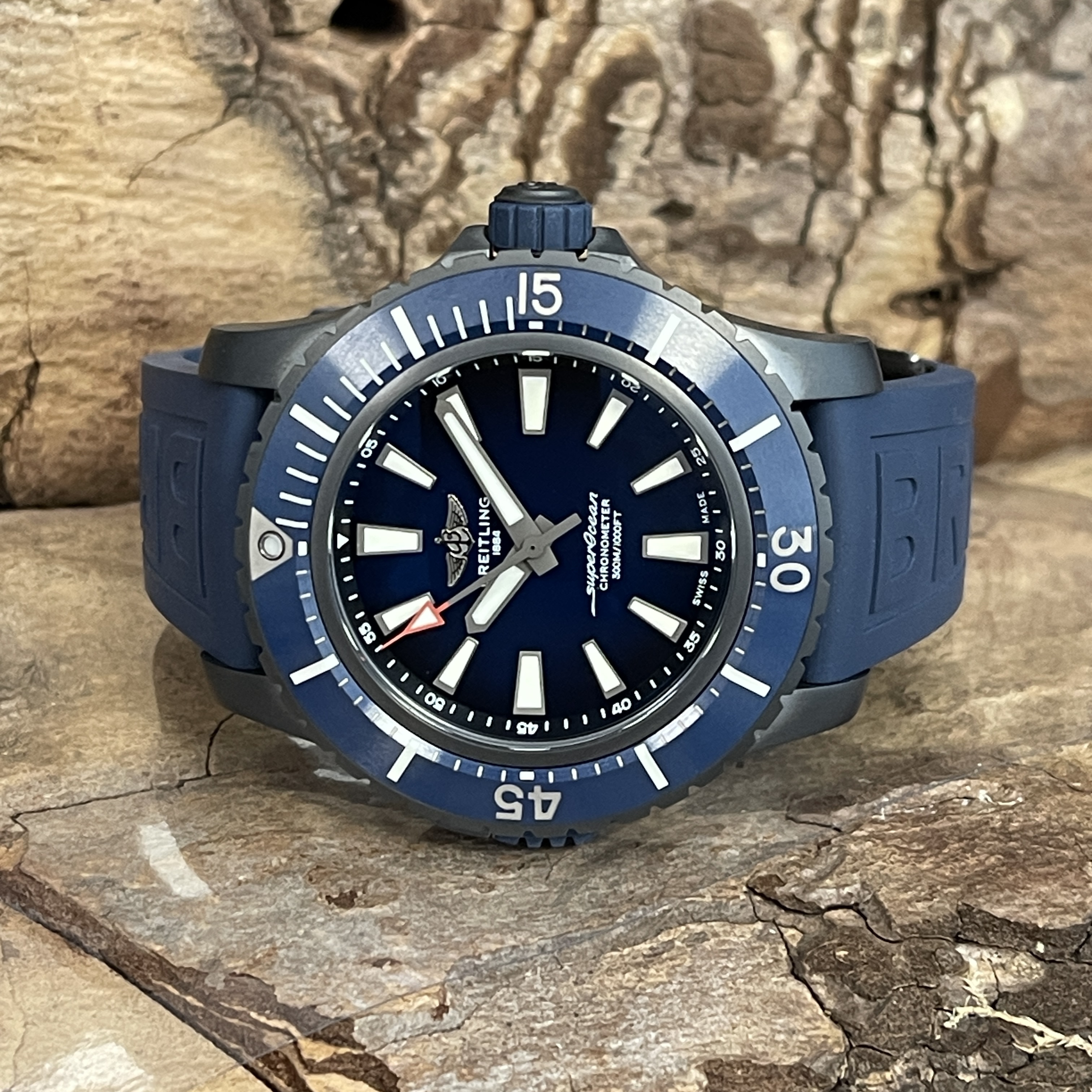Breitling Superocean 48 - FULL SET von 2022 - Ref. V17369