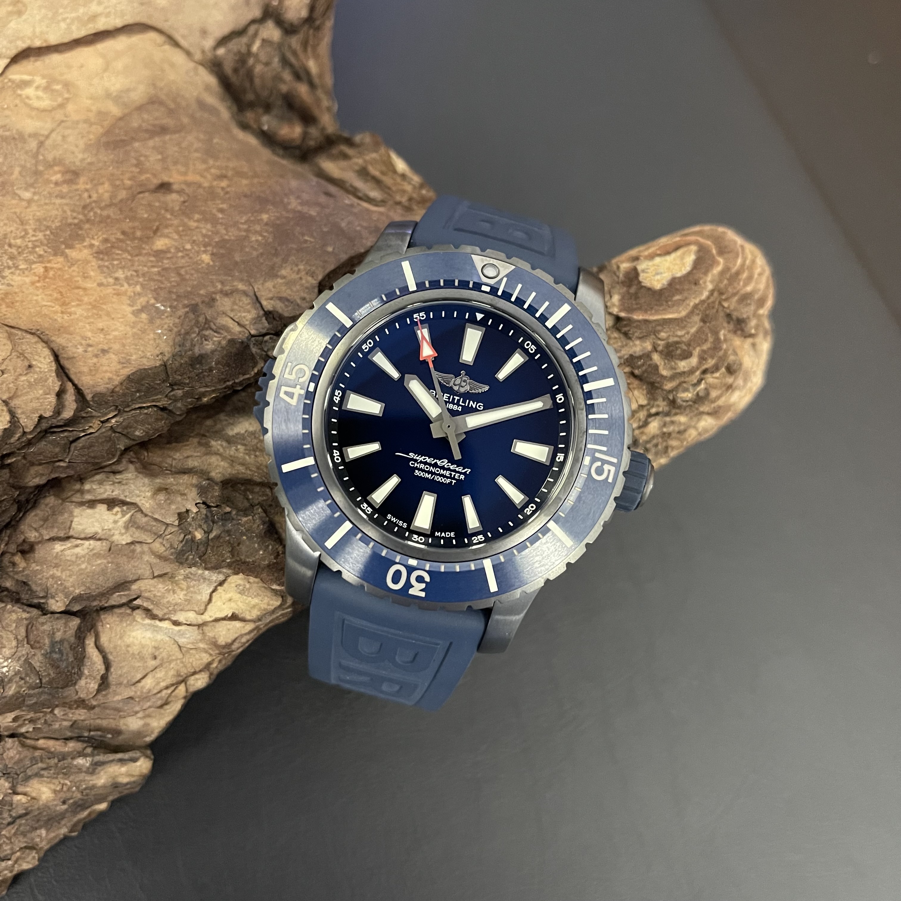Breitling Superocean 48 - FULL SET von 2022 - Ref. V17369161C151