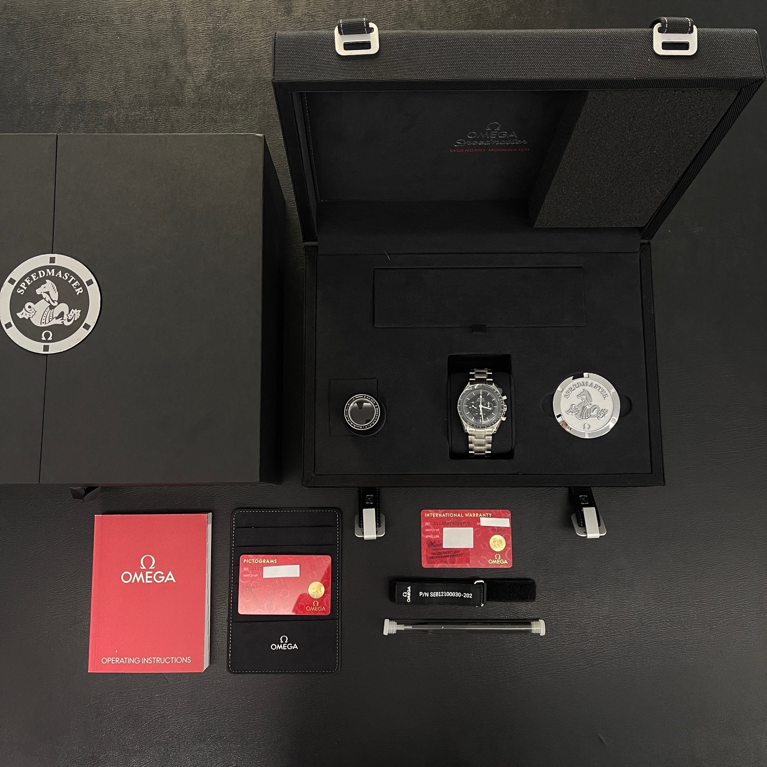 Omega - Speedmaster Professional Moonwatch - Box & Papiere 11/2018 - verklebt - Ref. 31130423001005