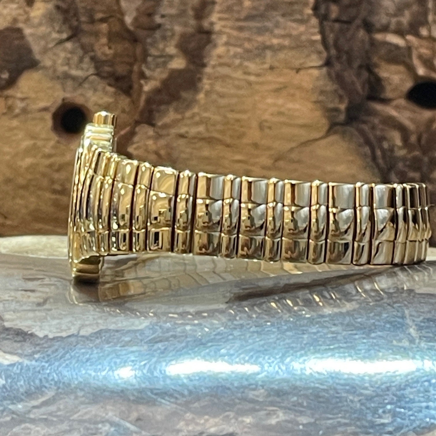 Piaget - Tanagra - 750er Gelbgold - Ref. 16033 M 401D -Weißes Zifferblatt in sehr Guter Zustand - Goldene Armband