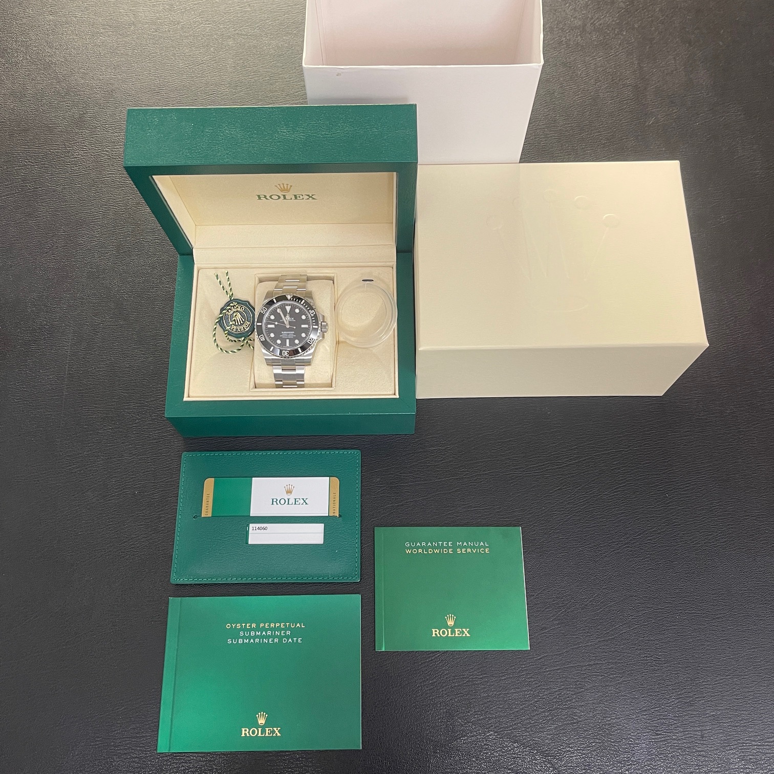 Rolex - Submariner No Date 40 mm - Ref. 114060 - B/P 2019 LC 150 - UNGETRAGEN - VERKLEBT