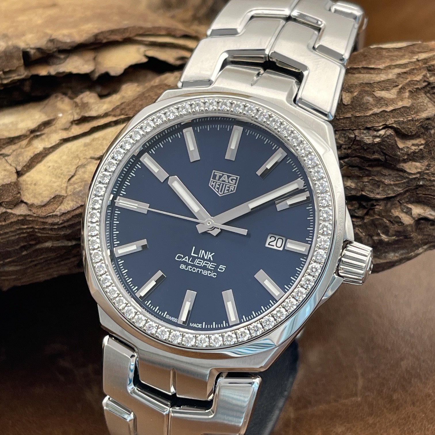 TagHeuer - Link Calibre 5 Dia - FULLSET 2020 - Ref. WBC2113.BA0603- stahl mit blauem Zifferblatt in sehr gutem Zustand- Detailansicht der Uhr