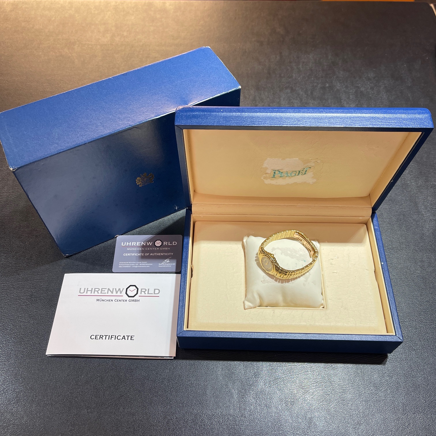 Piaget Herstellerbox Garantiekarte einer gebrauchten Luxusuhr