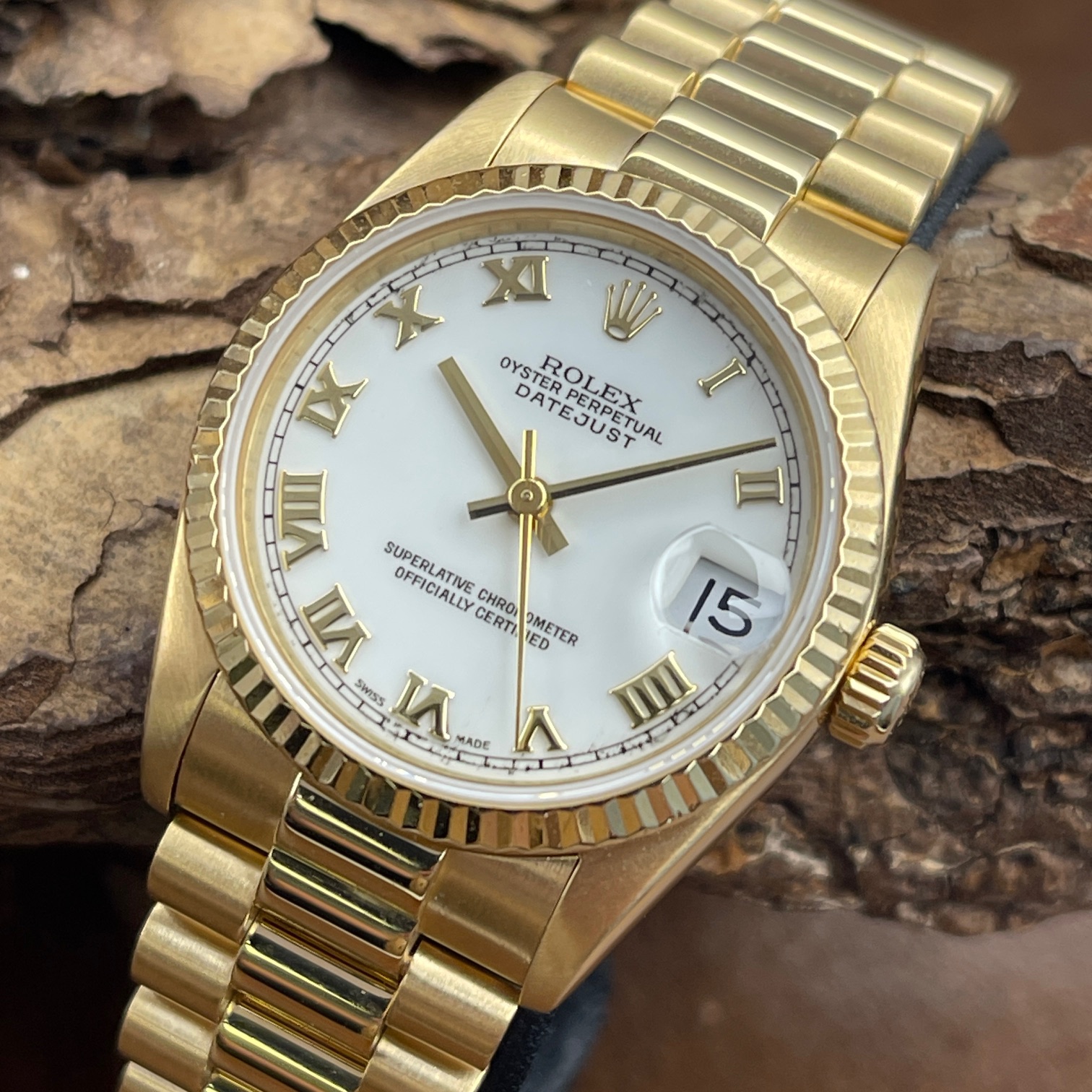 Rolex - Datejust 31 - Ref.:68278 - Gelbgold 750 - SEHR GUTER ZUSTAND mit weißem Zifferblatt - Detailansicht der Uhr