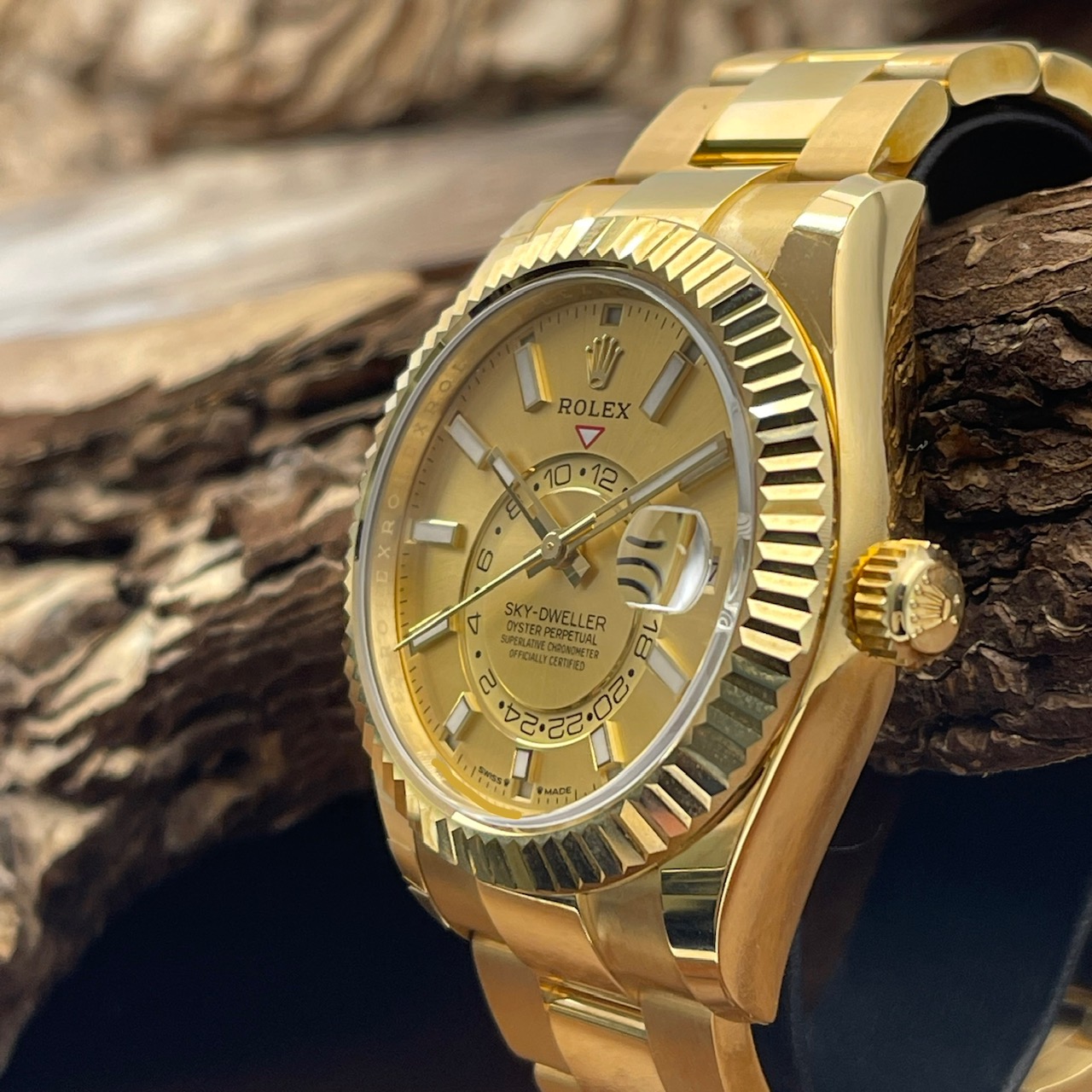 Rolex - Sky-Dweller - yellow gold - UNWORN - FULLSET 2023 - Ref. 336938