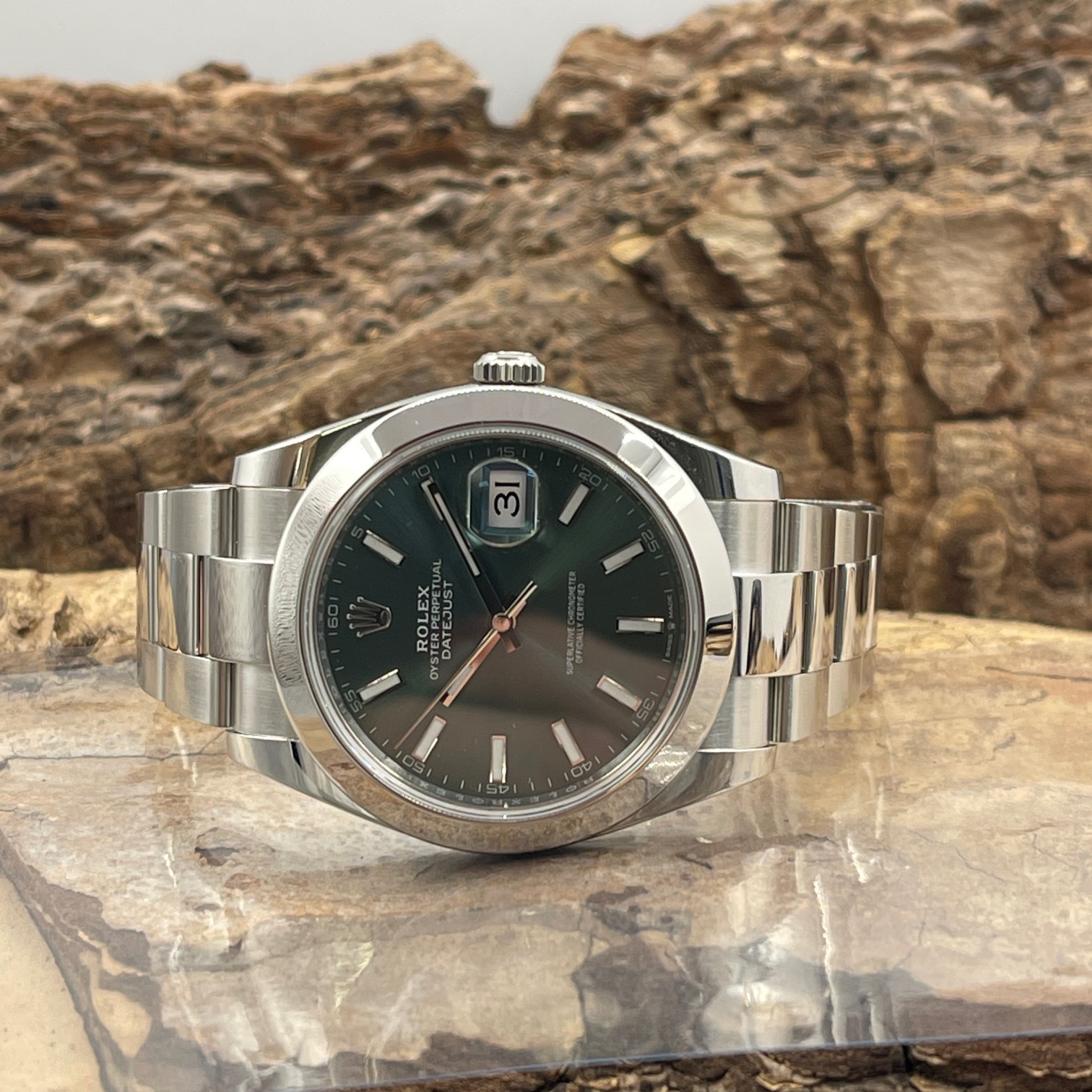 Rolex - Datejust 41 Mint Dial - FULLSET 2022 - Ref. 126300