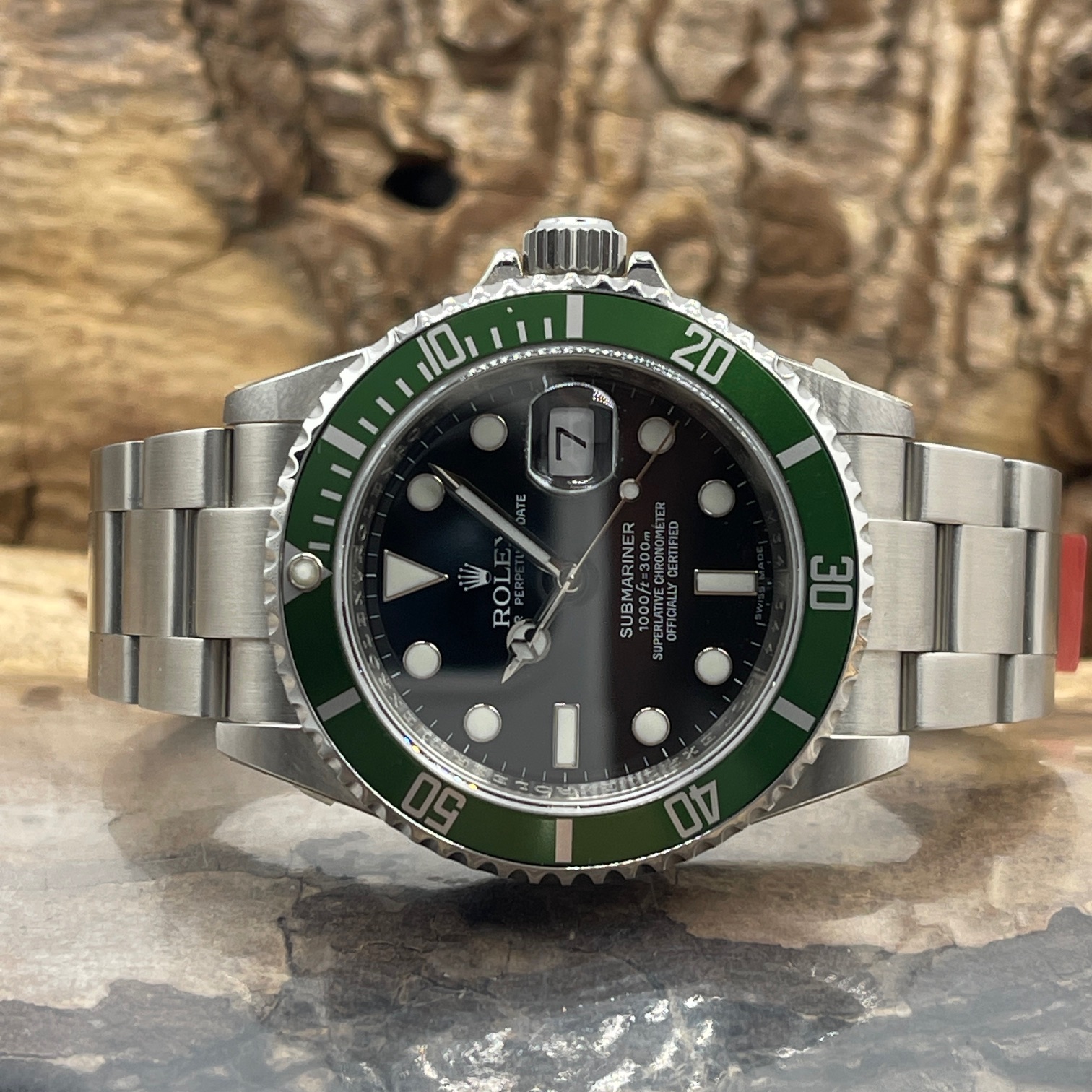 Rolex - Submariner Date "Kermit" - UNGETRAGEN - FULLSET EU - Ref. 16610LV - PARTLY STICKER