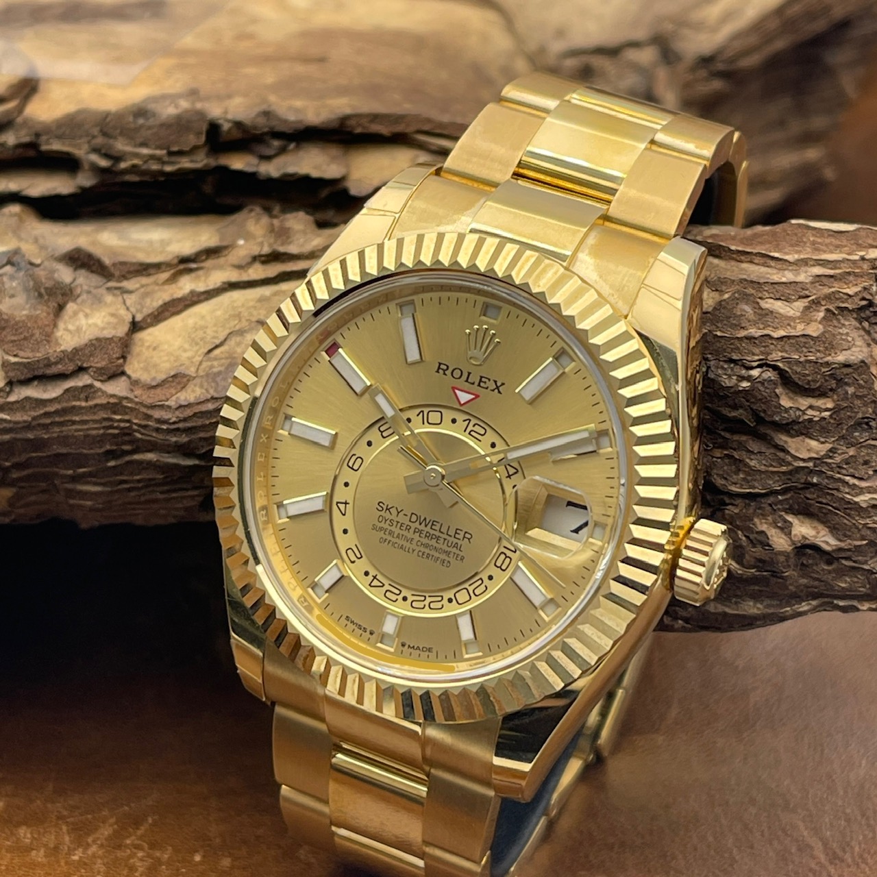 Rolex - Sky-Dweller - yellow gold - UNWORN - FULLSET 2023 - Ref. 336938