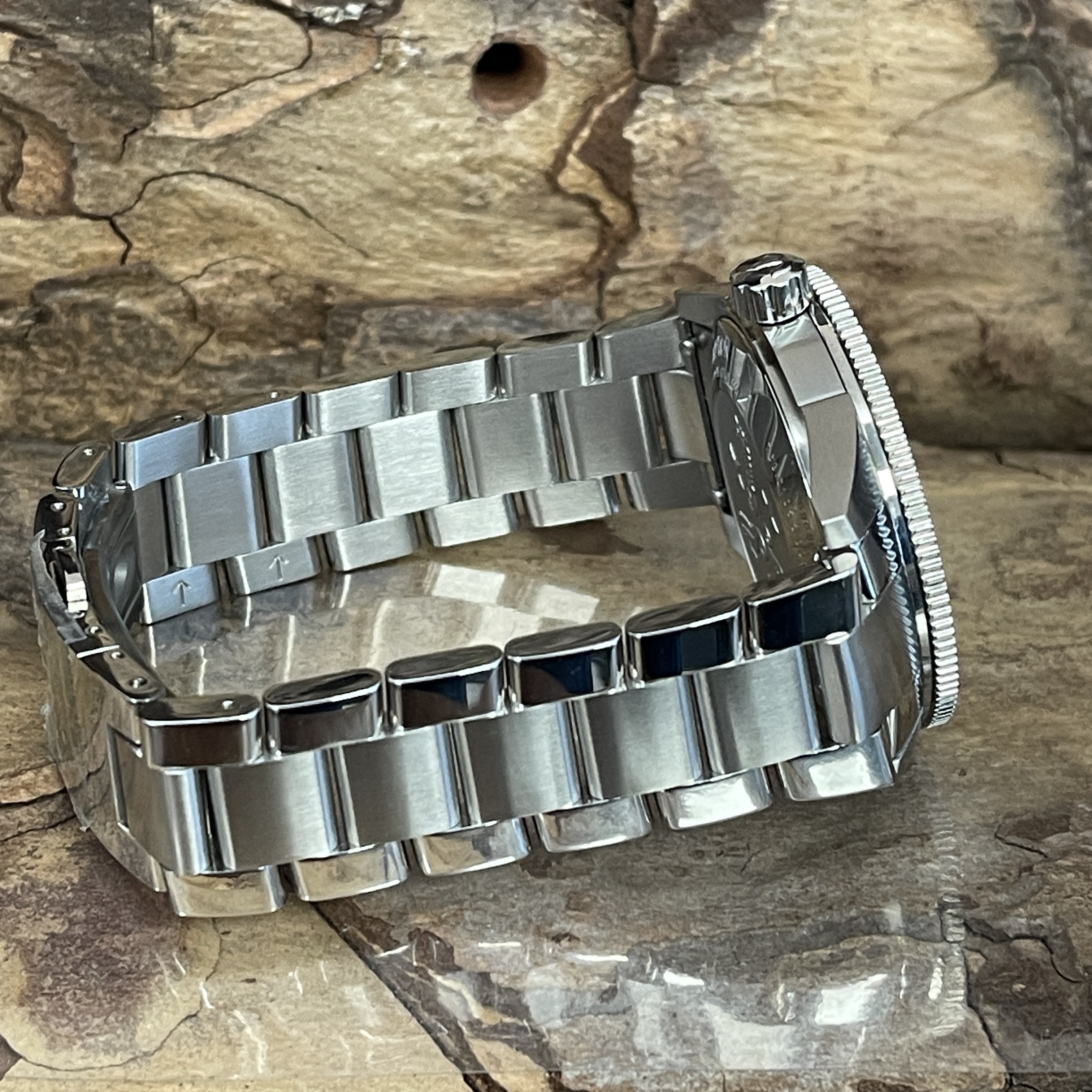 Rado Captain Cook Automatik - FULL SET 2024 - Limited - 42mm , Titan, Keramik mit schwarzem Zifferblatt in ungetragner Zustand - Titanarmband