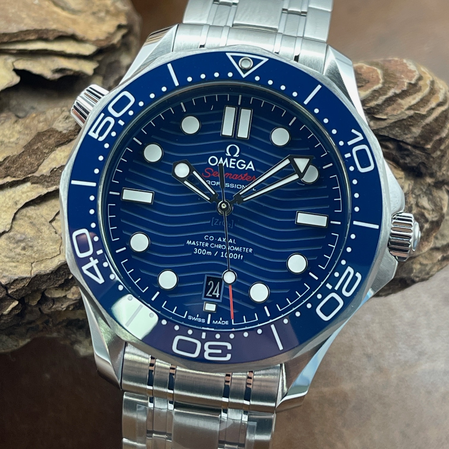 Omega - Seamaster Diver 300 M  - UNGETRAGEN - Box/Papiere 2026 - Ref. 210.30.42.20.03.001