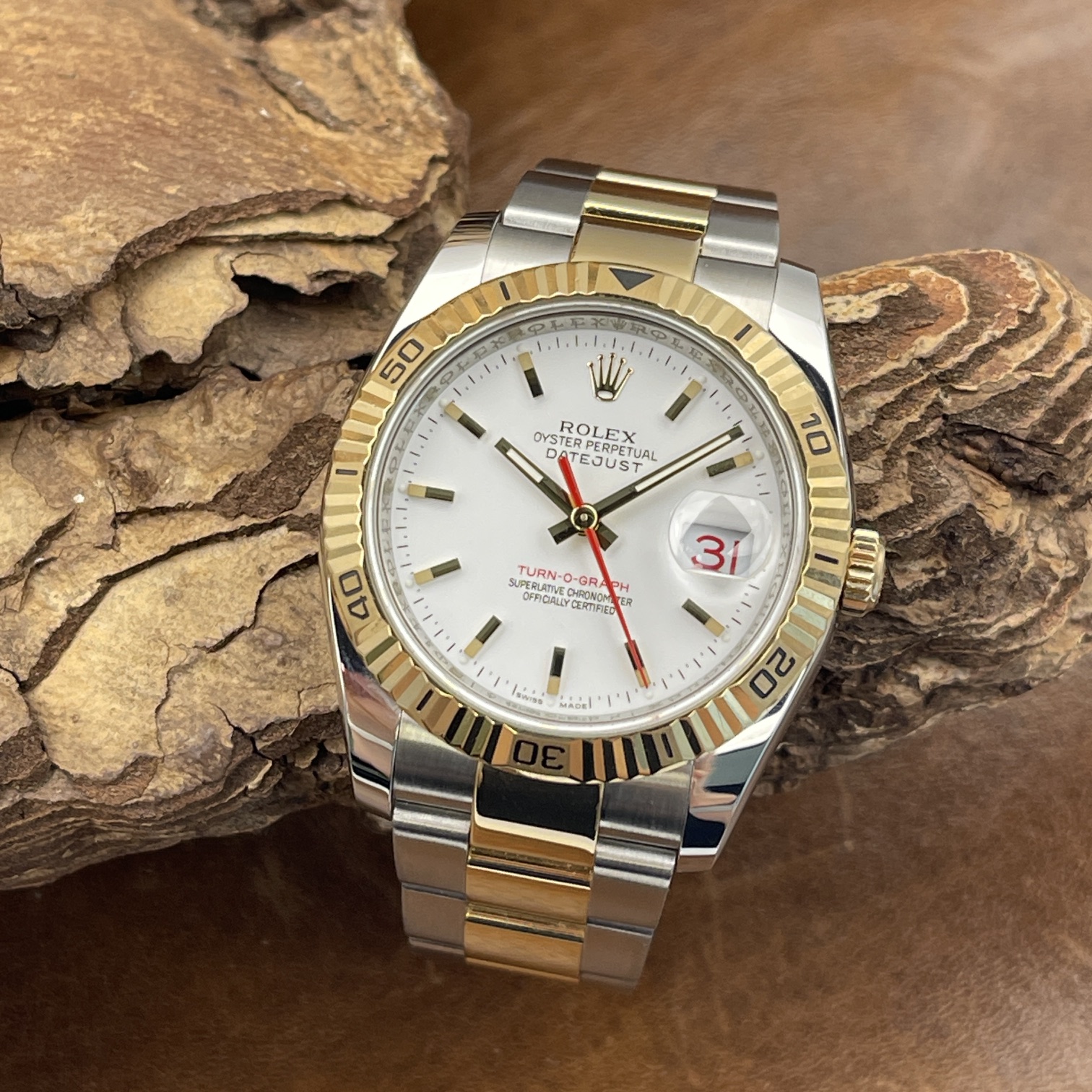 Rolex - Datejust Turn-O-Graph Bicolor 36mm - Ref.116263 - Stahl/Gelbgold mit weißem Zifferblatt in sehr gutem Zustand - Gesamtansicht der Uhr