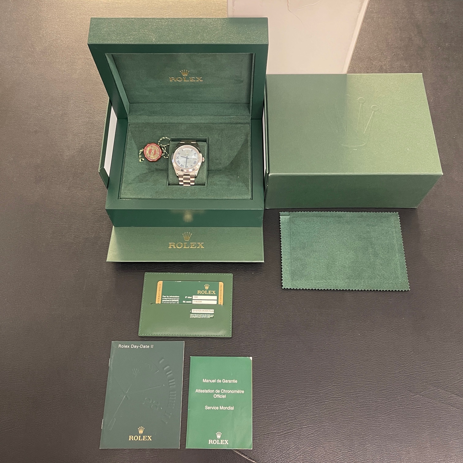 Rolex - Oyster Perpetual Day-Date 41 - FULLSET 2013 - Ref. 218239