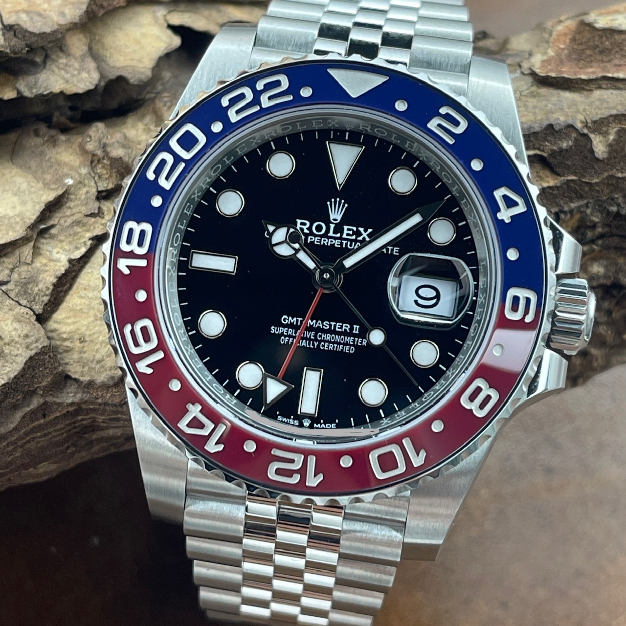 Rolex - GMT-Master II - Box/Papiere 05/2024 - UNGETRAGEN - Ref. 126710BLRO