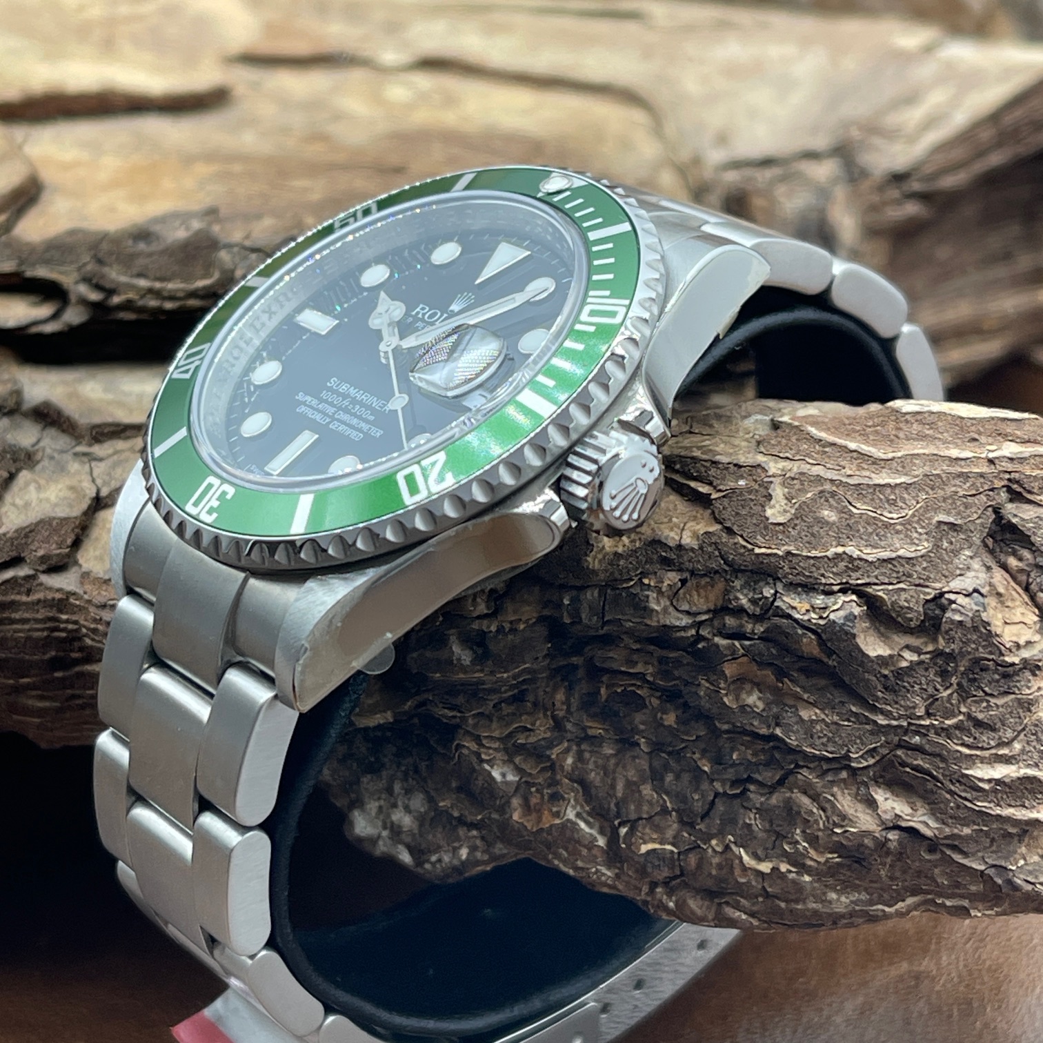 Rolex - Submariner Date "Kermit" - UNGETRAGEN - FULLSET EU - Ref. 16610LV - PARTLY STICKER