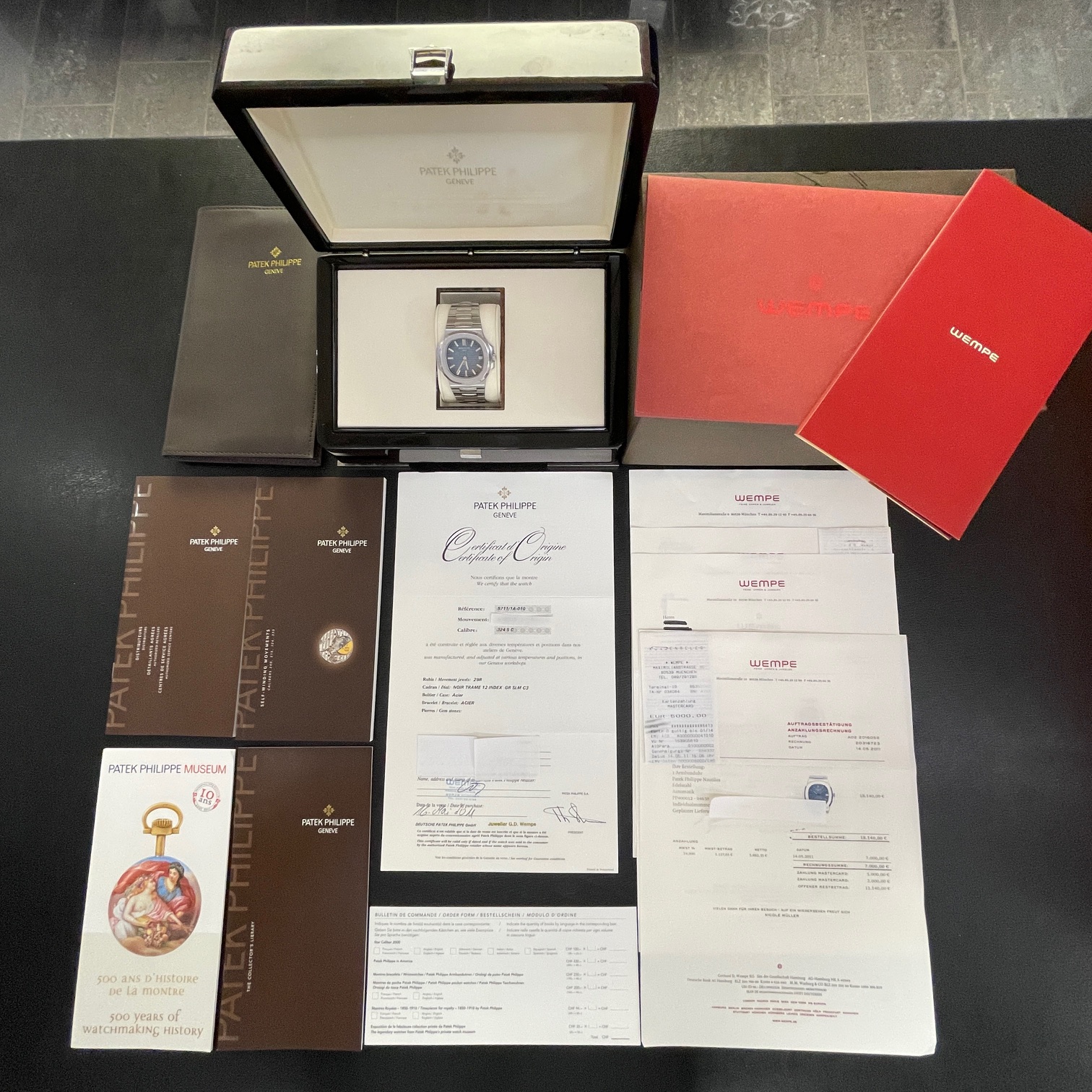Patek Philippe - Nautilus - Ref. 5711/1A-001 - FULLSET 2011 - UNPOLIERT