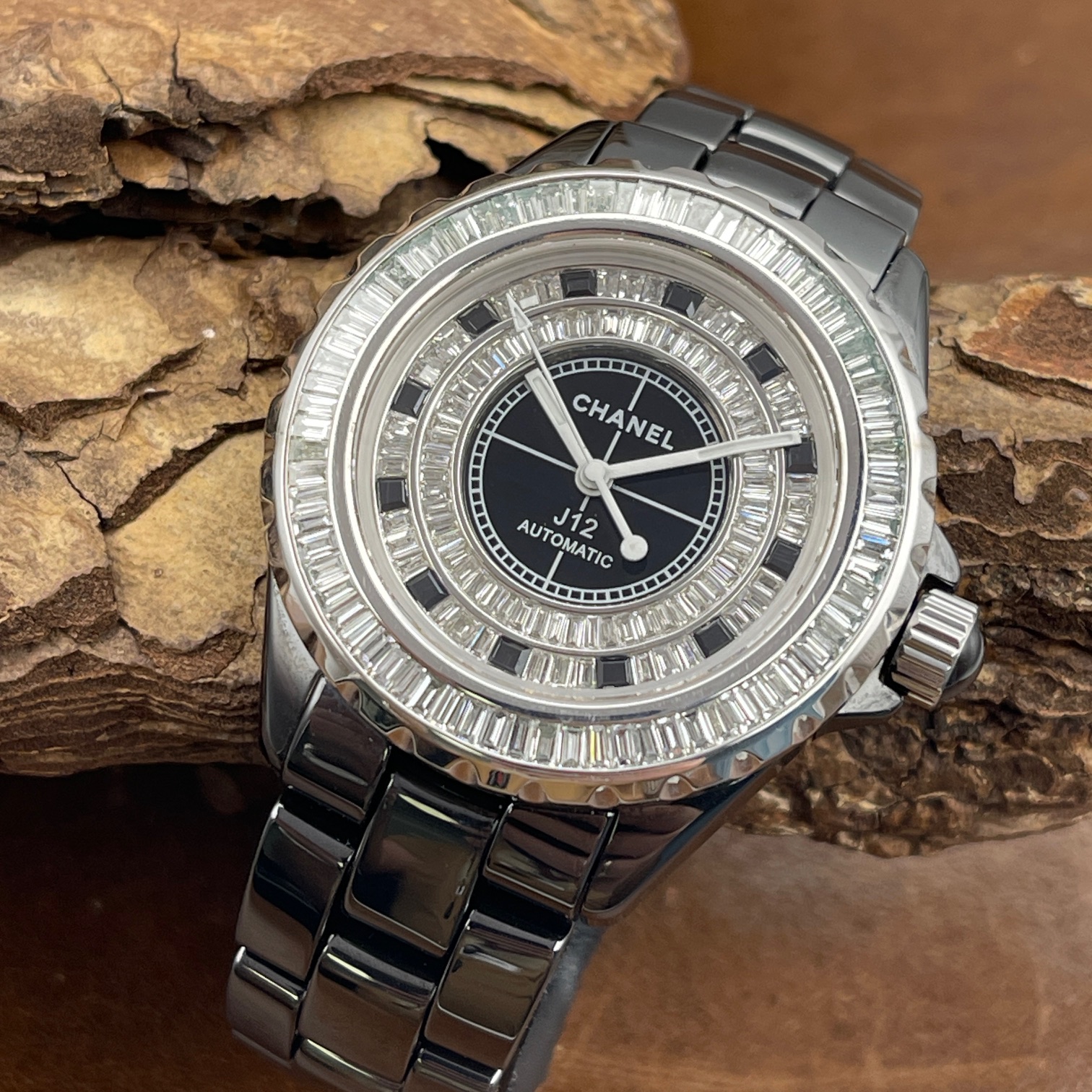 Chanel - J12 - Ref. J12/H2025 - Diamatbesatz Zifferblatt - Keramik/Stahl
