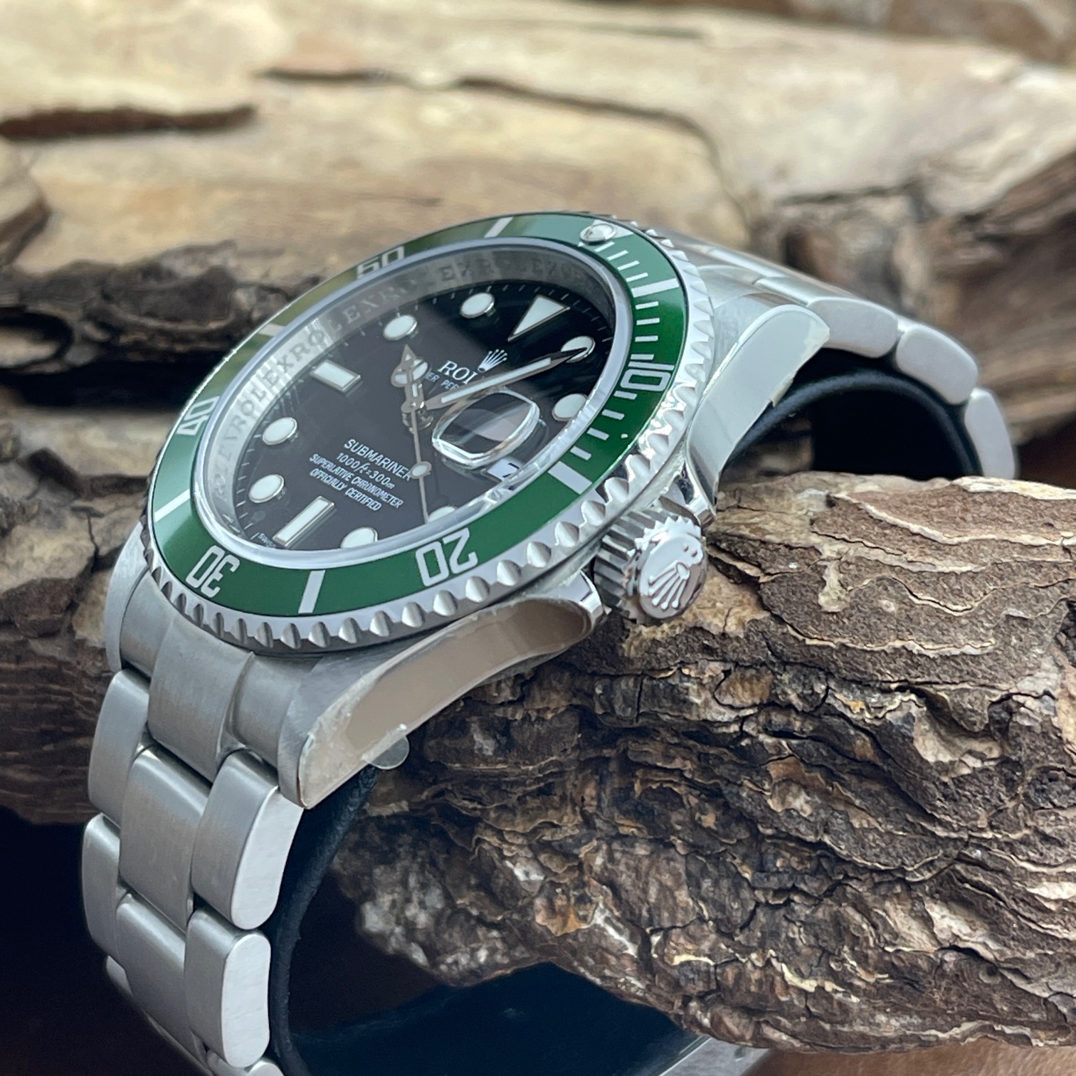 Rolex - Submariner Date "Kermit" - UNGETRAGEN - FULLSET EU - Ref. 16610LV - PARTLY STICKER