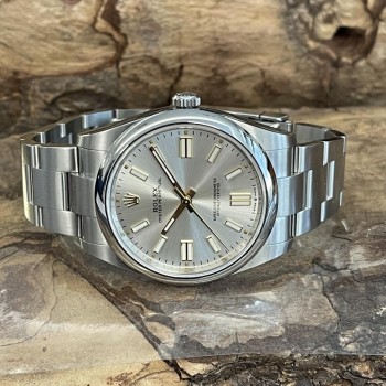 Rolex Oyster Perpetual 41mm FULL SET 7/2022 Ref. 124300