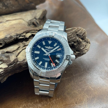 Breitling - Avenger GMT 43mm - Full-Set 2023 - Ref. A32397