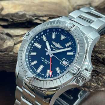 Breitling - Avenger GMT 43mm - Full-Set 2023 - Ref. A32397