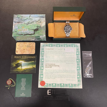 Rolex - Oyster Perpetual Date Submariner - Full Set - Ref. 16610 - Rubber B Strap