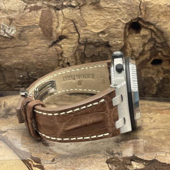 Audemars Piguet - Royal Oak Offshore Chrono Safari - Extract - Ref. 26020ST.OO.D091CR.01.A