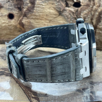 Audemars Piguet - Royal Oak Offshore Chrono Safari - Extract - Ref. 26020ST.OO.D091CR.01.A