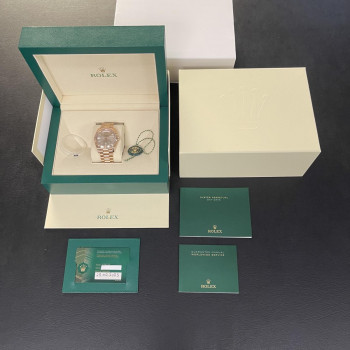 Rolex - Day-Date 40 Diamond-Dial - 750er Roségold - UNPOLIERT - FULLSET 2023 - Ref. 228235