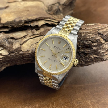 Rolex - Oyster Perpetual Date - Ref. 15223 - service papers