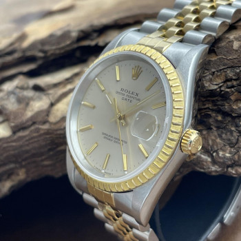 Rolex - Oyster Perpetual Date - Ref. 15223 - service papers