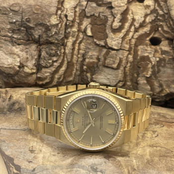 Rolex - Day-Date Oysterquarz 18Kt Gelbgold - Ref. 19018