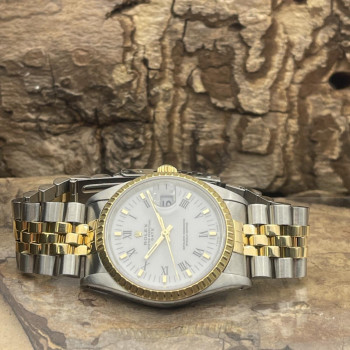 Rolex - Oyster Perpetual Date 34 - Ref. 15223