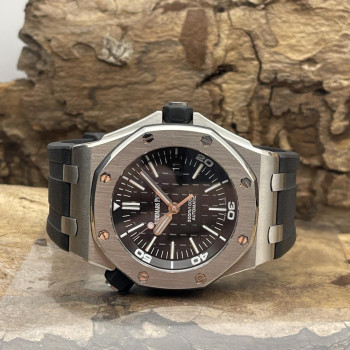 Audemars Piguet - Offshore Diver - FULLSET 2015 - Ref. 15703ST.OO.A002CA.01