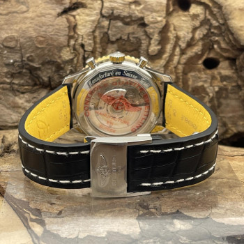 Breitling - Navitimer B01 Chrono 43 - VERKLEBT - FULLSET 2023 - REF. UB0121