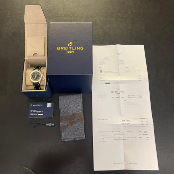 Breitling - Navitimer B01 Chrono 43 - VERKLEBT - FULLSET 2023 - REF. UB0121