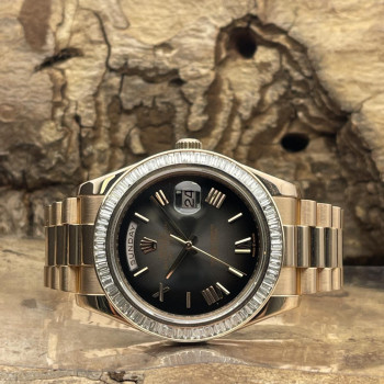 Rolex - Oyster Perpetual Day-Date II Roman - 18ct rosé gold - Ref. 218235