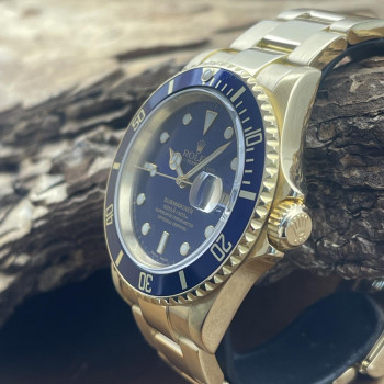 Rolex - Submariner Date - 750 Gelbgold - FULLSET 2004 - Ref. 16618