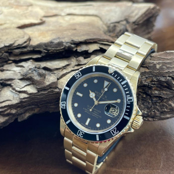 Rolex - Submariner Date - 18Kt Gelbgold - Ref. 16618