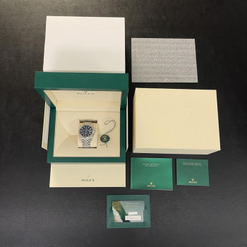 Rolex - Sky-Dweller - Full Set 2023 Unworn Ref. 326934