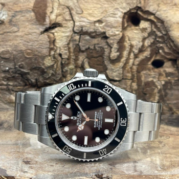 Rolex Submariner No Date -ungetragenes Full-Set 2021 - Ref. 124060