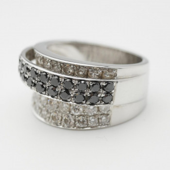 Ring 750 Weißgold mit Diamantbesatz