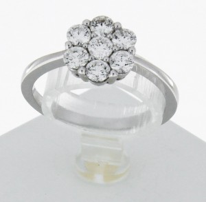 Ring 18 k white gold flower with brilliants ca. 0,75 ct.