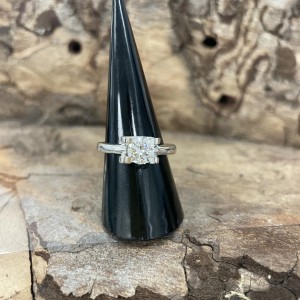 Solitaire ring 750 white gold with brillant ca. 1.00 ct Gr. 57