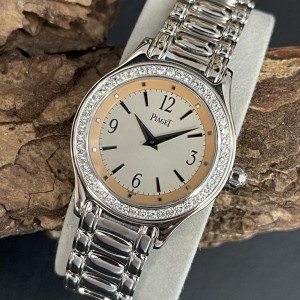 Piaget Lady - 750 white gold with dia bezel - Ref. 5805M201