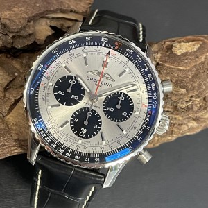 Breitling Navitimer B01 Chronograph 43mm - FULL SET 2022 - Ref. AB0138 - partial stickers