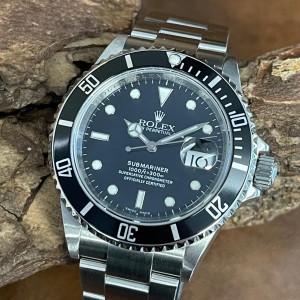 Rolex Oyster Perpetual Submariner Date - Ref. 16610