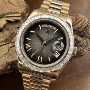 Rolex - Oyster Perpetual Day-Date II Roman - 18ct rosé gold - Ref. 218235