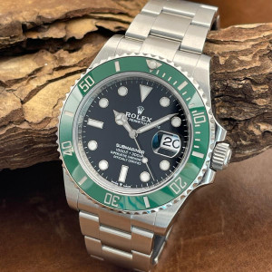 Rolex - Submariner Date "STARBUCKS" - FULLSET 2022 - Ref. 126610LV