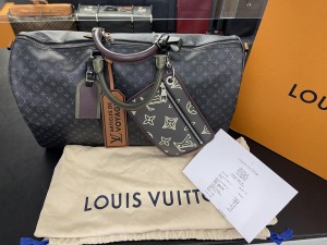Louis Vuitton Keepall 50 black Military