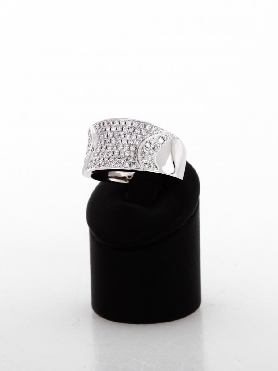 Ring with brilliantes with total 0,8 ct.